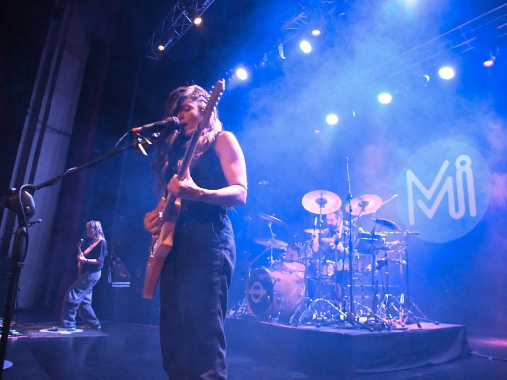 Eruca Sativa llen&oacute; el Teatro Gran Ituzaing&oacute; por el D&iacute;a de la Memoria