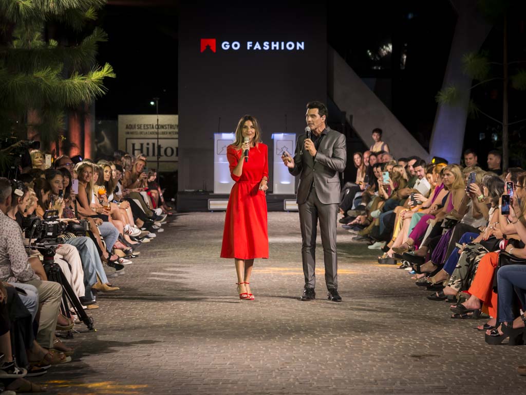 El desfile de moda Go Fashion cerró el año en Parque Leloir. Archivo 2023.