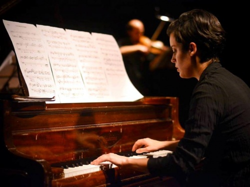 Florencia Bonet Xicoy: &ldquo;Es todo un desaf&iacute;o estar en el escenario sola&rdquo;