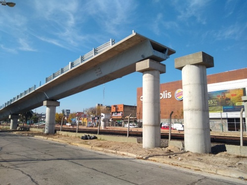 Conoc&eacute; c&oacute;mo ser&aacute;n los nuevos "puentes herradura" que cruzar&aacute;n el Sarmiento
