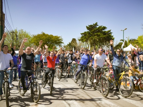 Ituzaingó celebra sus 30 años de autonomía con una bicicleteada por los barrios