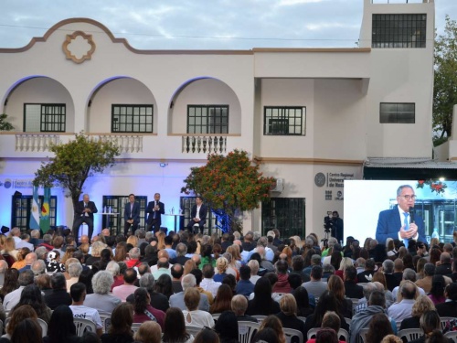Ituzaing&oacute; inaugur&oacute; su nuevo Centro Universitario