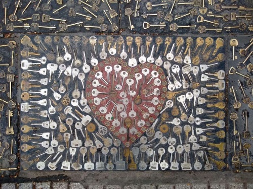 Cerr&oacute; una cerrajer&iacute;a hist&oacute;rica: &iquest;Qu&eacute; pasar&aacute; con la vereda de las llaves?