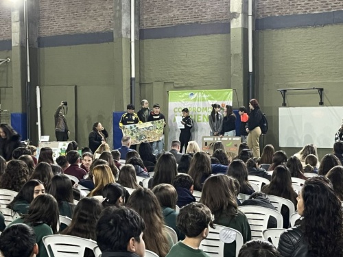 Compromiso Ambiental: los estudiantes de Ituzaing&oacute; prometieron cuidar la naturaleza