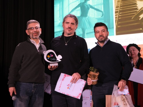 Un orfebre de Ituzaing&oacute; gan&oacute; el Premio FEBA Cultura 2026 en Artesan&iacute;as