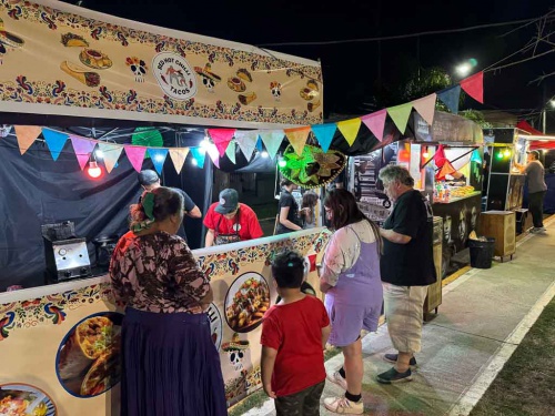 La Feria Lupita llen&oacute; de m&uacute;sica el Boulevard Fleming