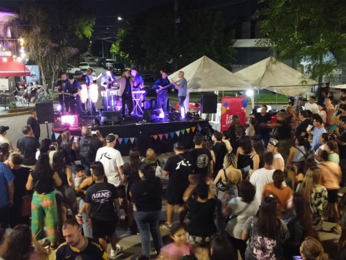 La Feria Lupita llen&oacute; de m&uacute;sica el Boulevard Fleming