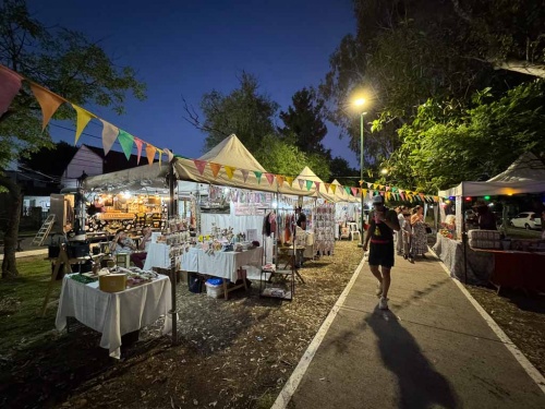 La Zona Oeste celebrar&aacute; la Noche de los Libros con propuestas culturales al aire libre