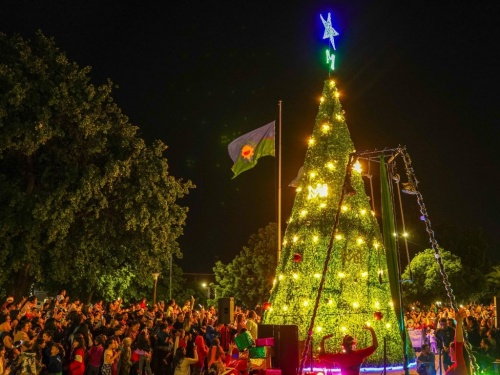 Ituzaing&oacute; encendi&oacute; la navidad