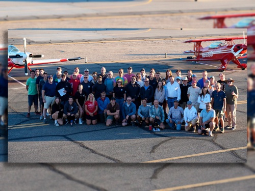 La &uacute;nica argentina en Akrofest: acrobacia nacional en el cielo de California