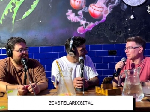 Ituzaing&oacute; Digital particip&oacute; del streaming La Casita del &Aacute;rbol en Juana Teatro Bar