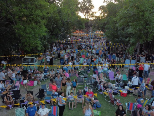 La West iluminó Ituzaingó en la Fiesta del Deporte del Club GEI