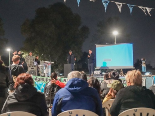 Vigilia por Malvinas en Ituzaingó: se inauguró el Monumento Madres de Malvinas