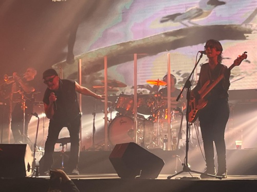 Las Pelotas cerró su show con la canción que le pidió Ituzaingó Digital