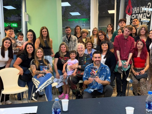 Rub&eacute;n D&iacute;az present&oacute; su libro El Tercer Pensamiento en el Centro Cultural Ituzaing&oacute;
