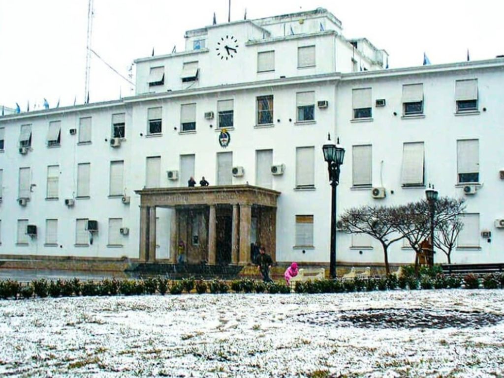Palacio Municipal de Morón, Plaza San Martín. 