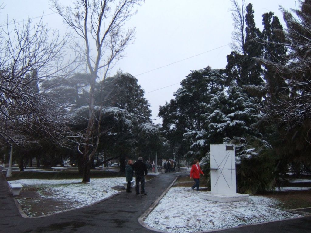 Plaza Belgrano, Castelar Sur. 