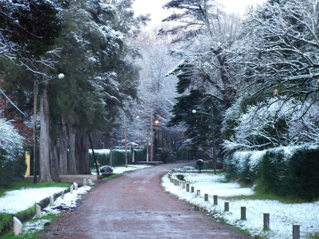 Parque Leloir en Villa Udaondo, Ituzaingó. 