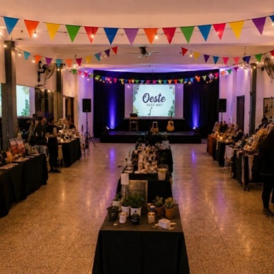 Oeste Fest Art llega a Ituzaingó con emprendedores y música en vivo