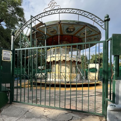 El carrusel de la Plaza 20 de Febrero se fue de vacaciones