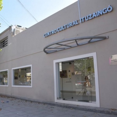 El Centro Cultural ofrece talleres y teatro durante el verano