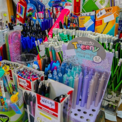 Arrancan las clases: d&oacute;nde conseguir descuentos en guardapolvos, cuadernos y lapiceras