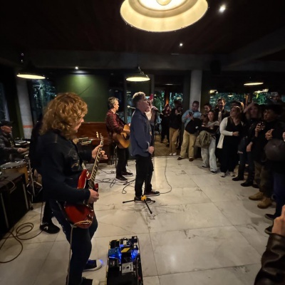 Ella Es Tan Cargosa celebró un show íntimo en Parque Leloir y se prepara para su recital aniversario