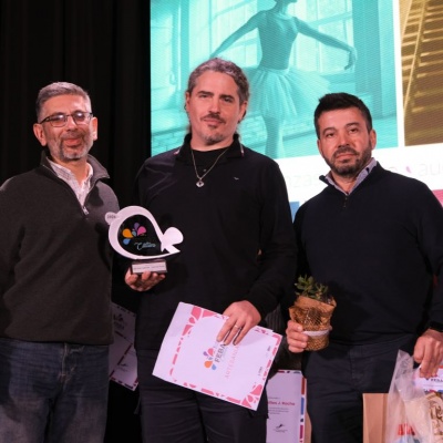 Un orfebre de Ituzaingó ganó el Premio FEBA Cultura 2026 en Artesanías