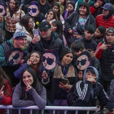 &iexcl;Feliz Primavera! Fer Palacio cerr&oacute; la gran fiesta del D&iacute;a del Estudiante en La Torcaza