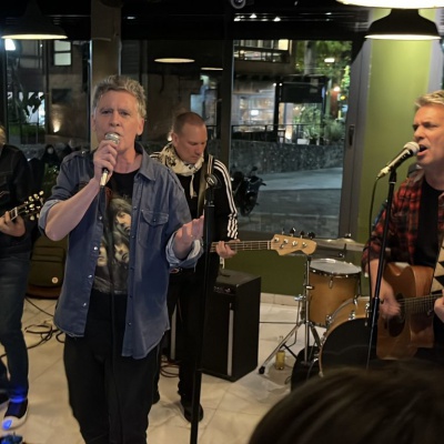 Cuenta regresiva para los 25 años de Ella Es Tan Cargosa en Ituzaingó