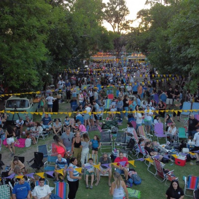 La West iluminó Ituzaingó en la Fiesta del Deporte del Club GEI