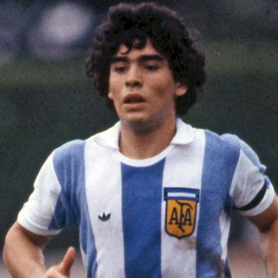 El día que Maradona jugó un picadito en Merlo y revolucionó el barrio