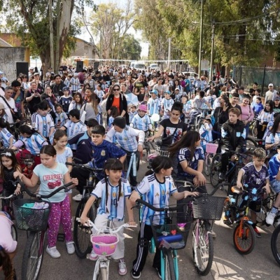 M&aacute;s de 1.500 vecinos participaron de la primera bicicleteada por la Memoria 