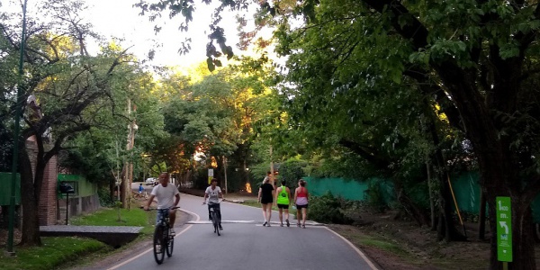 Deportes y aire libre en el barrio m&aacute;s lindo de Zona Oeste: Conoc&eacute; el Circuito aer&oacute;bico de Parque Leloir