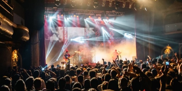 Cient&iacute;ficos del Palo llega con un show imperdible en Muddy&rsquo;s Club