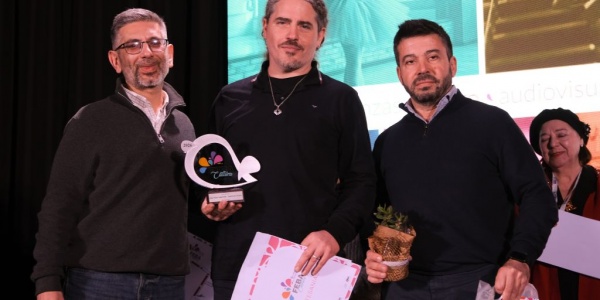 Un orfebre de Ituzaing&oacute; gan&oacute; el Premio FEBA Cultura 2026 en Artesan&iacute;as
