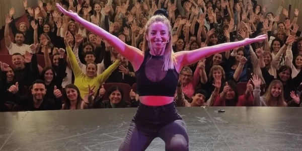 Sole Macchi llega con su show de humor a la Zona Oeste