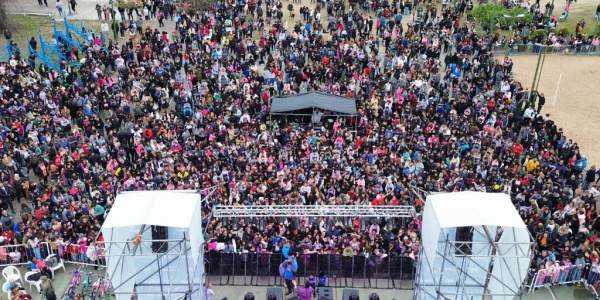 Diego Topa hizo cantar y bailar a más de 10 mil personas en Ituzaingó